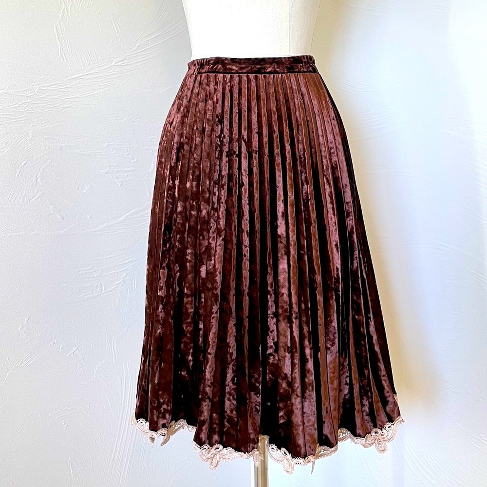 213 | Velvet Brown Pleated Skirt With Lace Trim - Picture 1 of 8